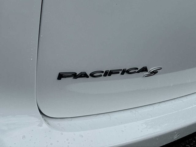 2024 Chrysler Pacifica Hybrid S Appearance Pkg