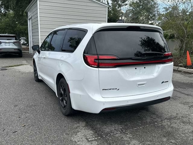 2024 Chrysler Pacifica Hybrid S Appearance Pkg