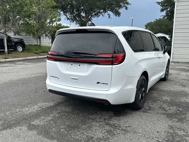 2024 Chrysler Pacifica Hybrid S Appearance Pkg