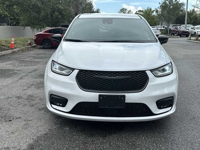2024 Chrysler Pacifica Hybrid S Appearance Pkg