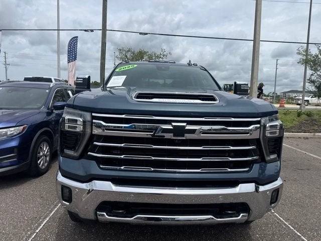 2025 Chevrolet Silverado 3500 HD LTZ