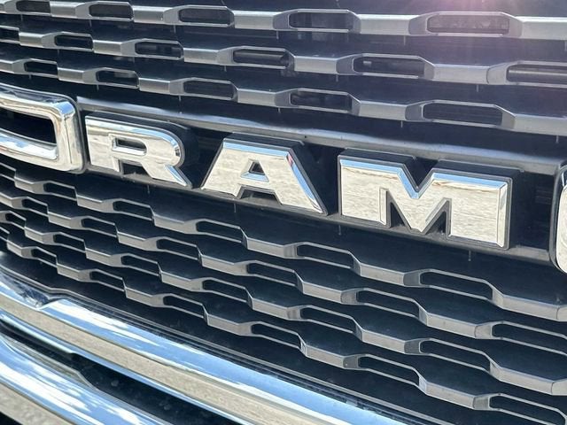 2024 RAM 3500 Big Horn Crew Cab 4x4 8' Box