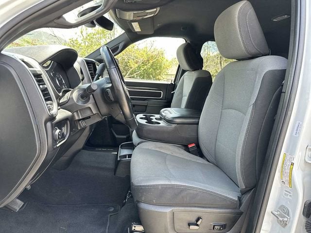 2024 RAM 3500 Big Horn Crew Cab 4x4 8' Box