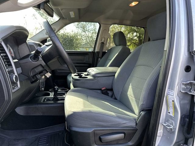 2018 RAM 2500 Tradesman Crew Cab 4x4 6'4" Box