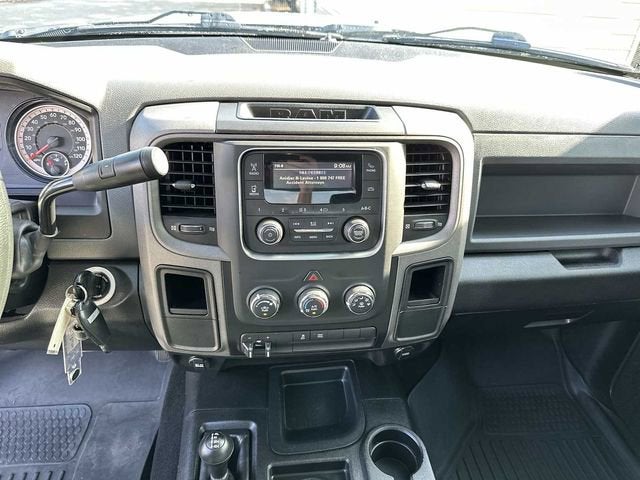 2018 RAM 2500 Tradesman Crew Cab 4x4 6'4" Box