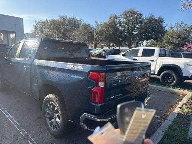 2023 Chevrolet Silverado 1500 LT (2FL)