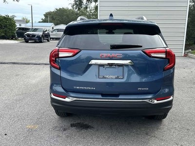 2024 GMC Terrain SLT
