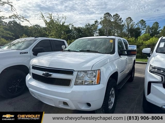 2011 Chevrolet Avalanche LS