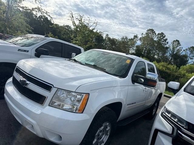 2011 Chevrolet Avalanche LS