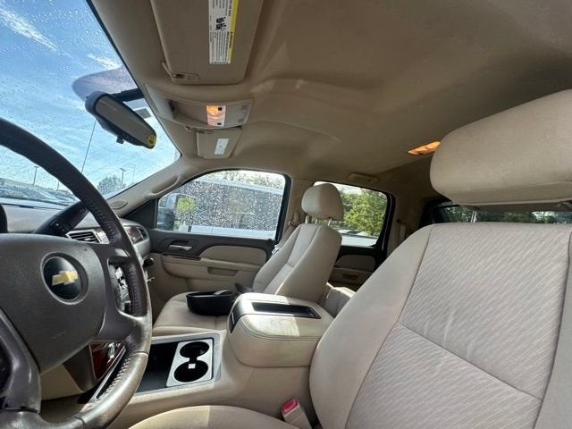 2011 Chevrolet Avalanche LS