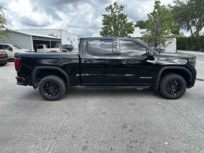 2023 GMC Sierra 1500 AT4X