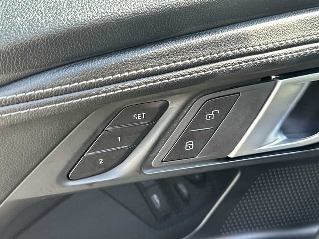 2025 BMW M240 i