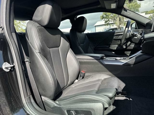 2025 BMW M240 i