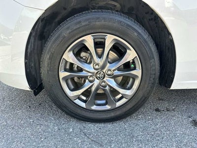 2019 Toyota Yaris Sedan XLE