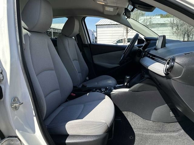 2019 Toyota Yaris Sedan XLE