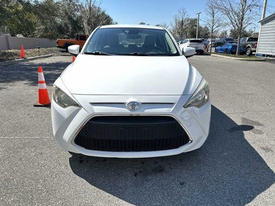 2019 Toyota Yaris Sedan XLE