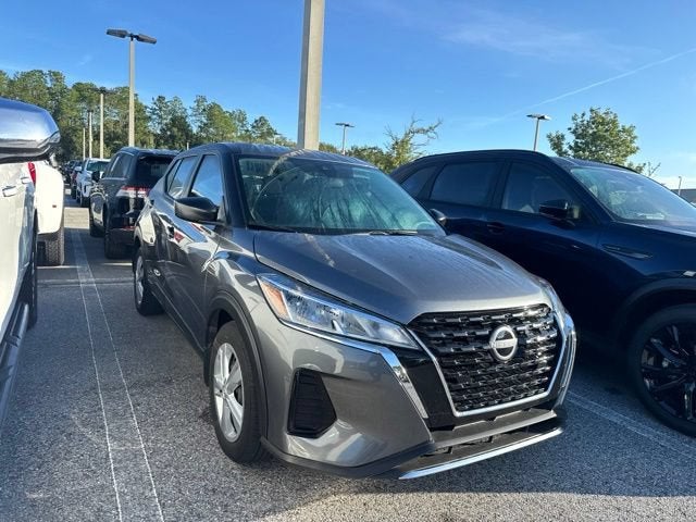 2024 Nissan Kicks S Xtronic CVT