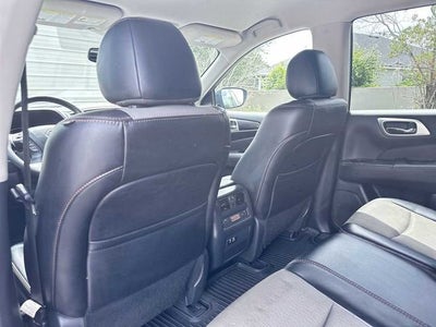 2020 Nissan Pathfinder SV