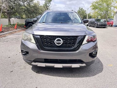 2020 Nissan Pathfinder SV