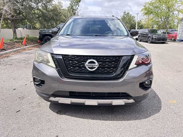 2020 Nissan Pathfinder SV