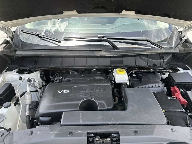 2023 Nissan Pathfinder SL 4WD