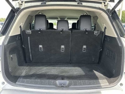 2023 Nissan Pathfinder SL 4WD