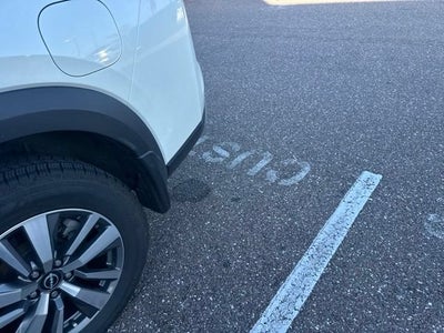 2023 Nissan Pathfinder SL 4WD