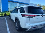 2023 Nissan Pathfinder SL 4WD