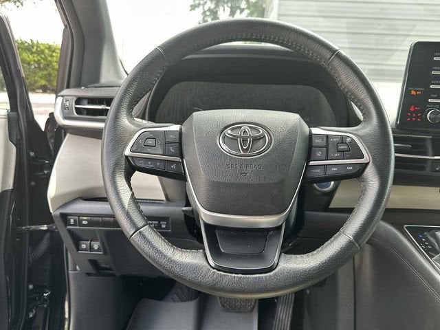 2022 Toyota Sienna XLE