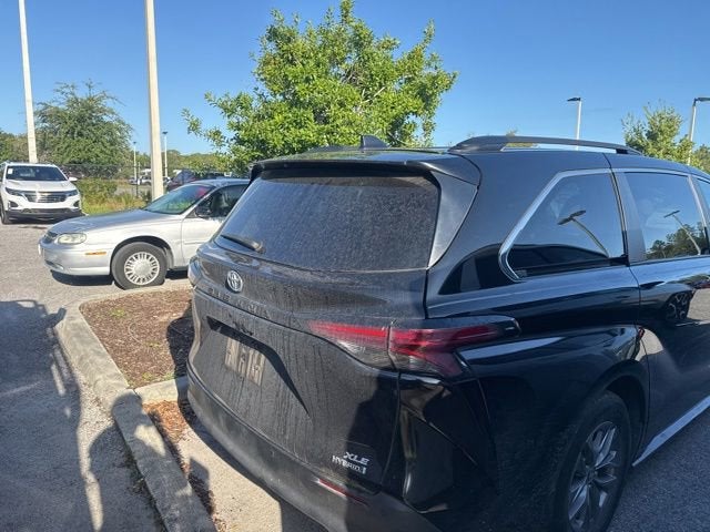 2022 Toyota Sienna XLE