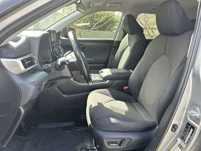 2021 Toyota Highlander LE
