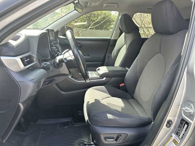 2021 Toyota Highlander LE