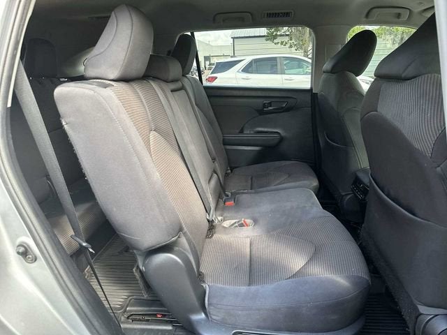 2021 Toyota Highlander LE
