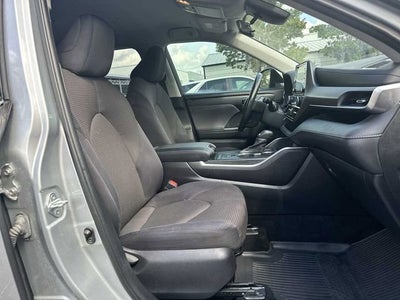 2021 Toyota Highlander LE