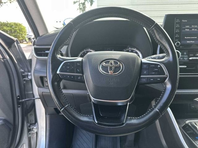 2021 Toyota Highlander LE