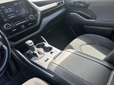 2021 Toyota Highlander LE