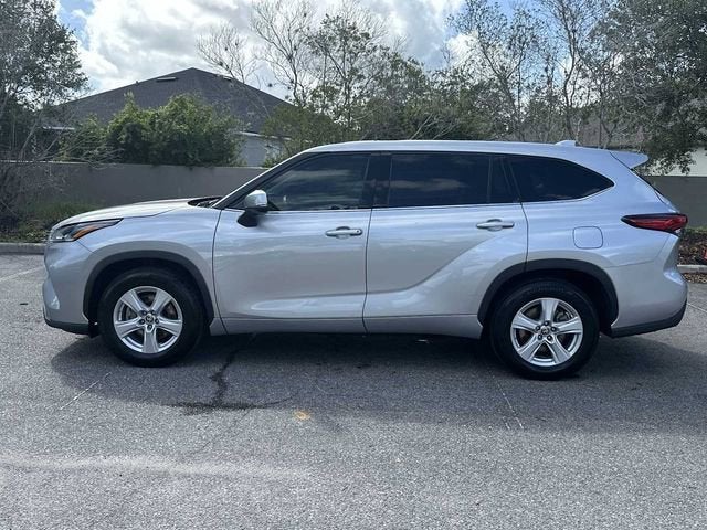 2021 Toyota Highlander LE