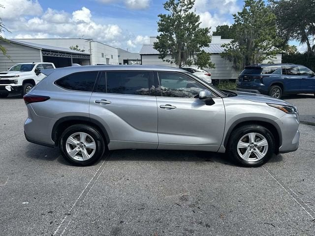 2021 Toyota Highlander LE