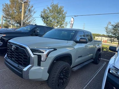 2025 Toyota Tundra 4WD SR5