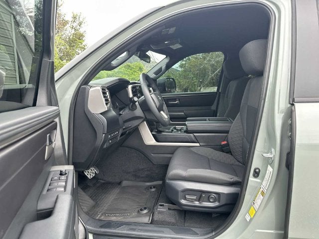 2025 Toyota Tundra 4WD SR5