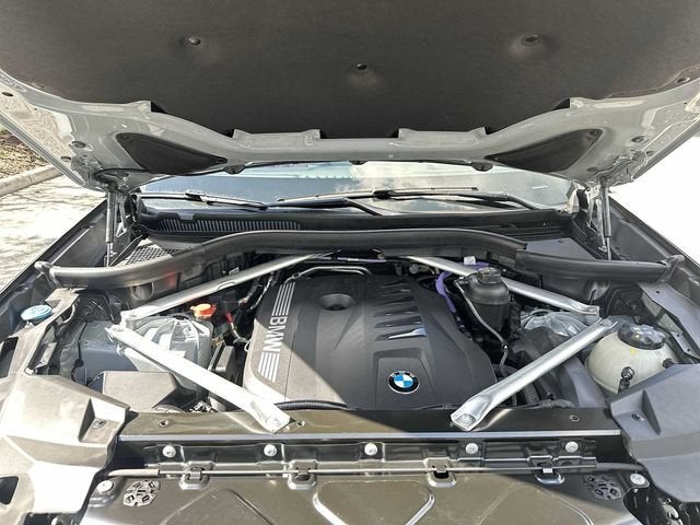 2024 BMW X6 xDrive40i