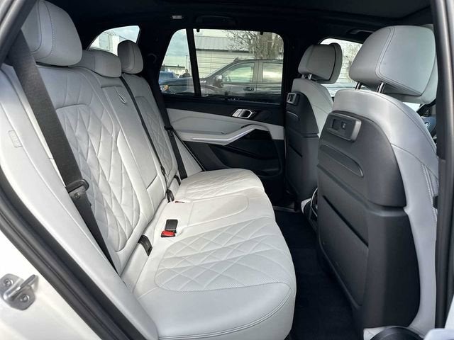 2023 BMW X5 PHEV xDrive45e