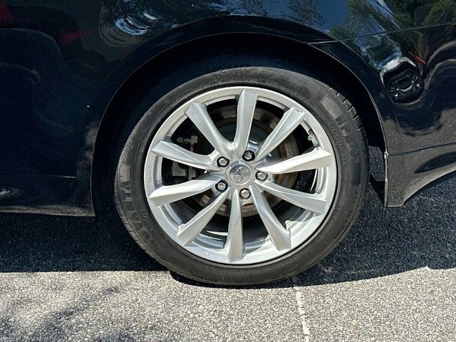 2015 INFINITI Q60 Base