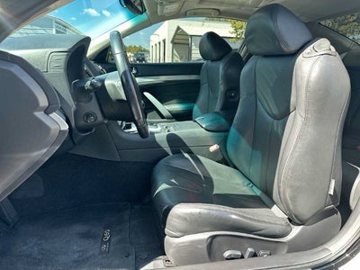 2015 INFINITI Q60 Base