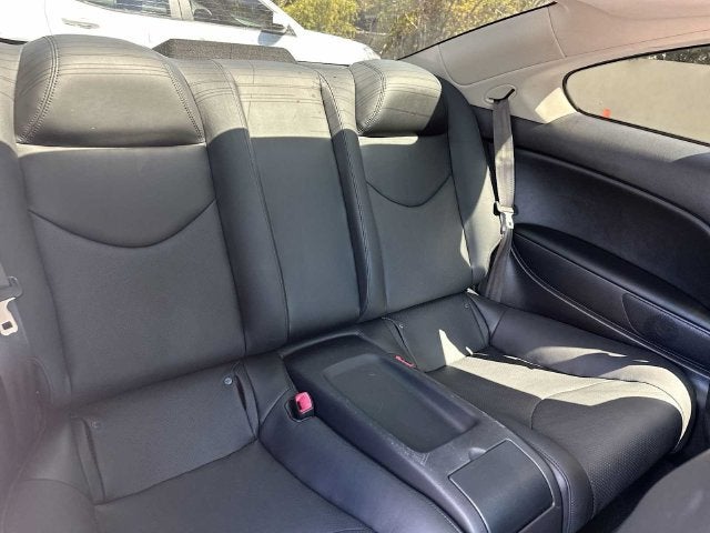 2015 INFINITI Q60 Base
