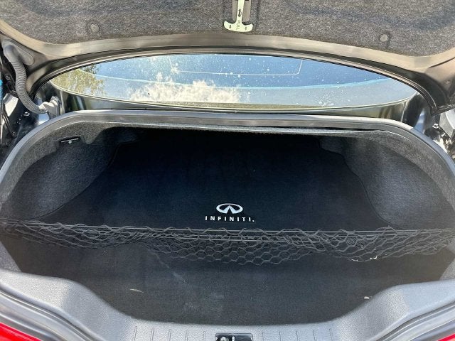 2015 INFINITI Q60 Base