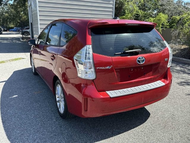 2013 Toyota Prius v Five