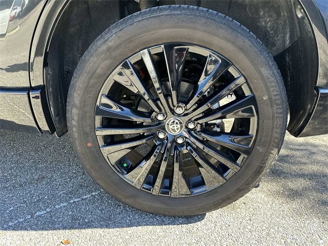 2023 Toyota Venza Base