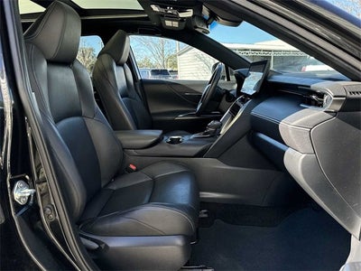 2023 Toyota Venza Base