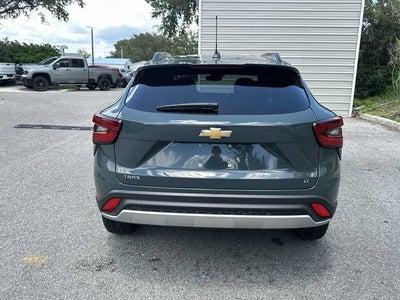 2025 Chevrolet Trax LT